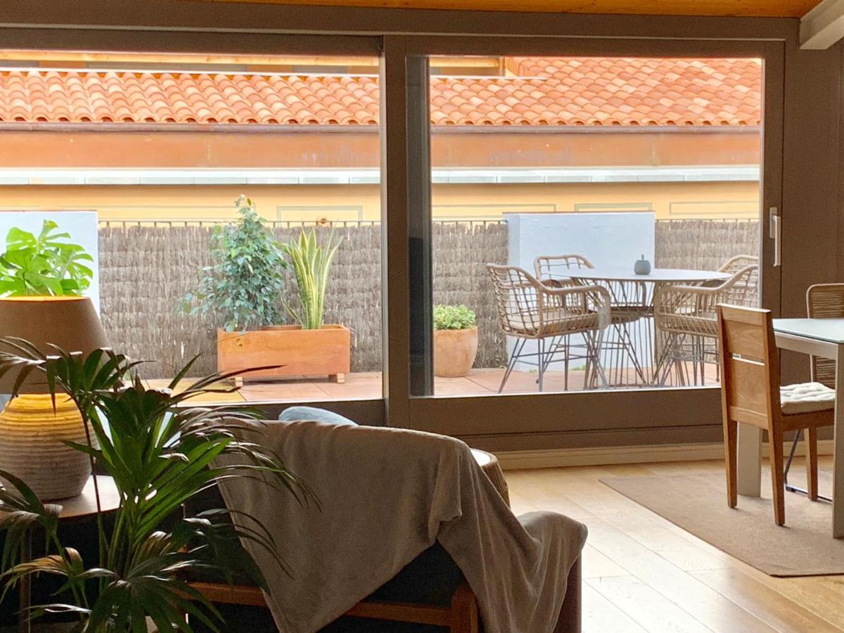 USC Carrer Nou Atico Girona Exterior foto