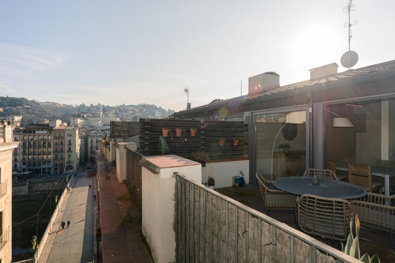 USC Carrer Nou Atico Girona Exterior foto