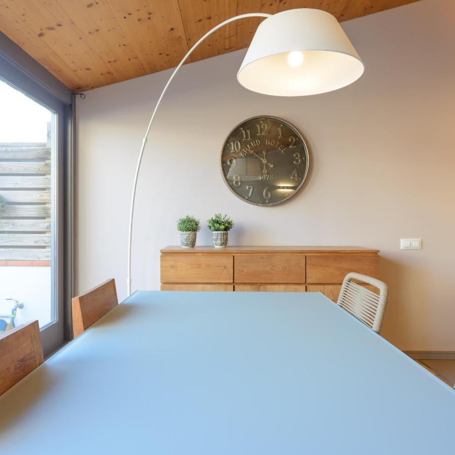 USC Carrer Nou Atico Girona Exterior foto