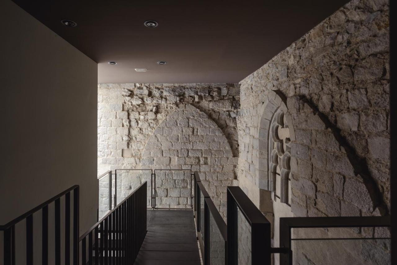 USC Carrer Nou Atico Girona Exterior foto