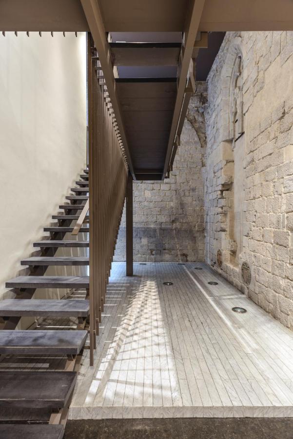 USC Carrer Nou Atico Girona Exterior foto